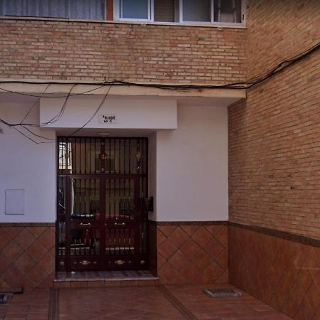Apartamento 3 Dormitorios Frente A Hospital De Traumatologia Гранада Экстерьер фото