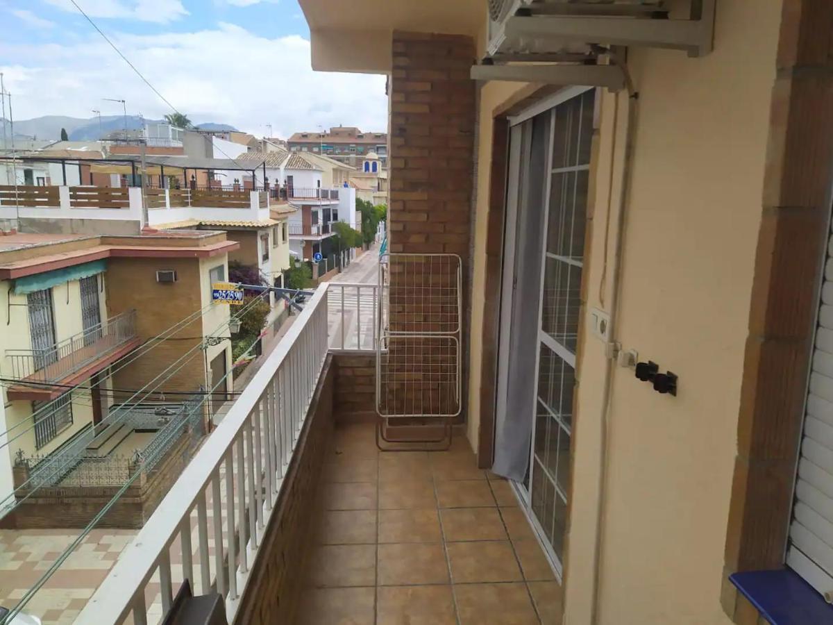 Apartamento 3 Dormitorios Frente A Hospital De Traumatologia Гранада Экстерьер фото
